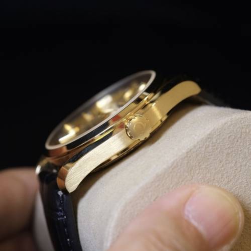 OMEGA SEA MASTER AQUA TERRA 18K