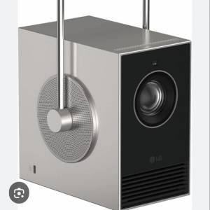 LG CINEBEAM Q 4K PROJECTOR