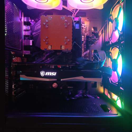 出售電腦AMD Ryzen5 5600X 娛樂遊戲工作剪片，足料100%可用