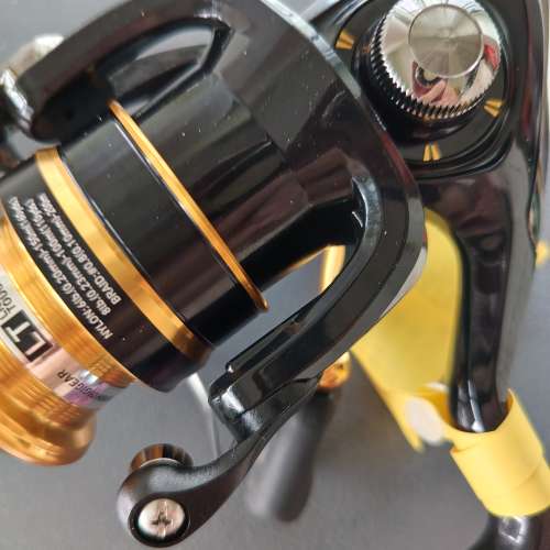 釣魚攪紡車輪捲線器