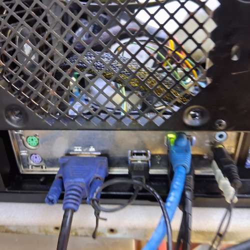 GA-H61M-DS2底板連背板+G850 CPU連散熱風扇