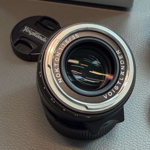 Voigtlander 35mm F1.5 type I with LH-12 hood Leica m mount VM