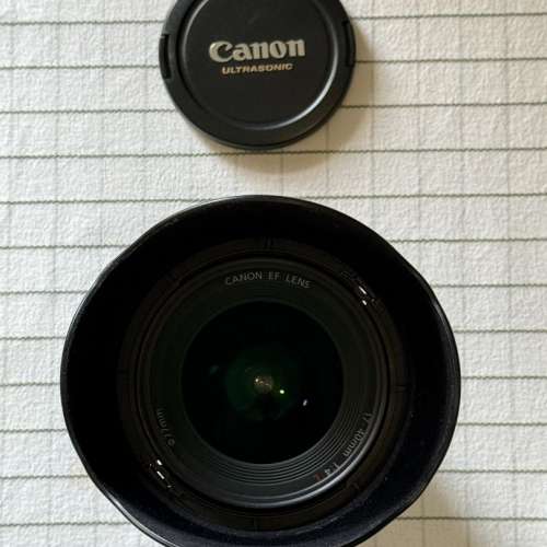 95% 新 Canon EF 17-40mm 4 L USM 連 HOYA HMC 77mm Filter 及遮光罩 Made in Japan