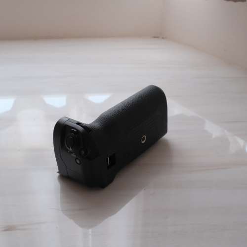 Fujifilm X-H1 Body + VPB-XH1原廠垂直充電手柄