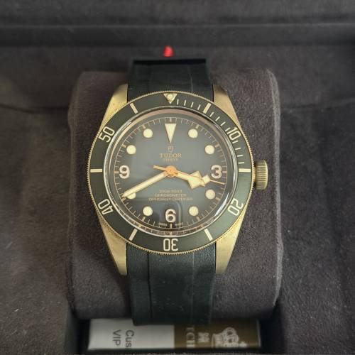 90% new Tudor Watch Black Bay Bronze 79250 79250BA-LS 青銅 錶