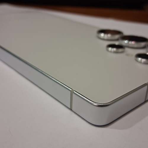 99%new Samsung S25 Ultra 256g 全套保養長