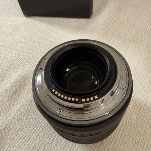 Canon RF 35mm F1.8 MACRO IS STM