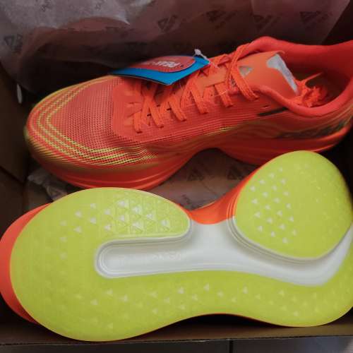 全新匹克態極千層浪-跑步鞋