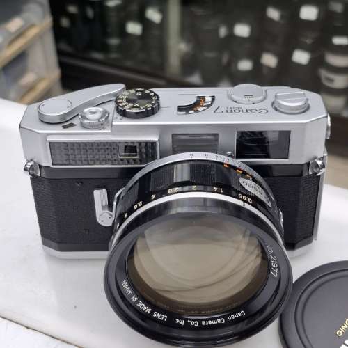 CANON 7 + CANON 50MM F0.95