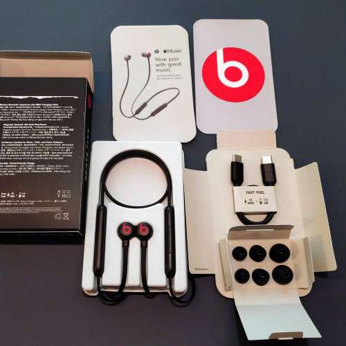 Beats Flex 無線入耳式藍牙耳機 經典黑紅 A2295