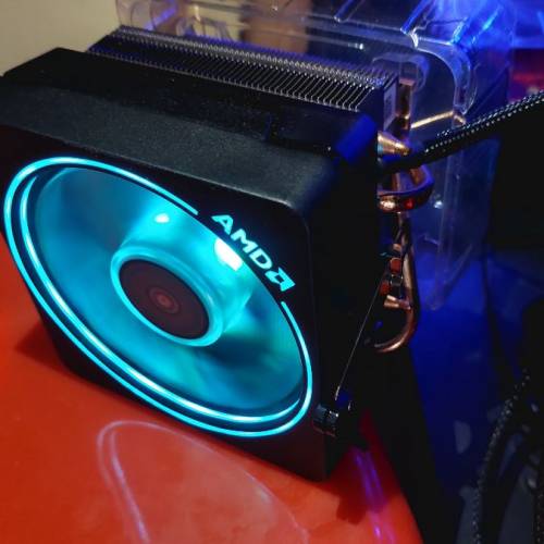 AMD Wraith Prism 散熱器