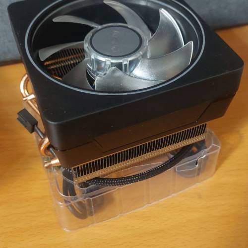 AMD Wraith Prism 散熱器