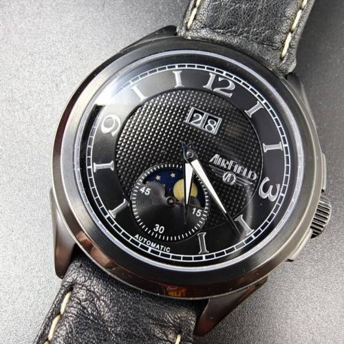 Airfield Moonphase