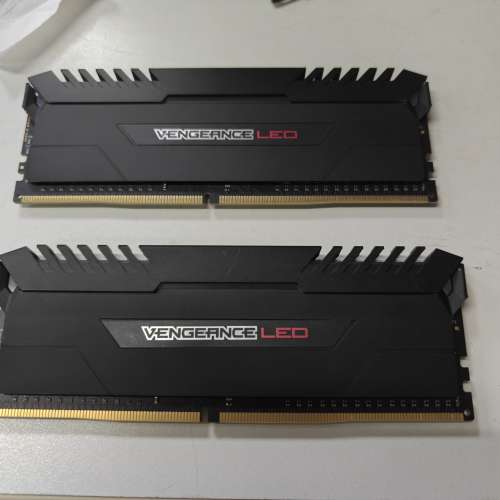 Corsair Vengeance LED DDR4 3000 2x8GB 共16GB RED