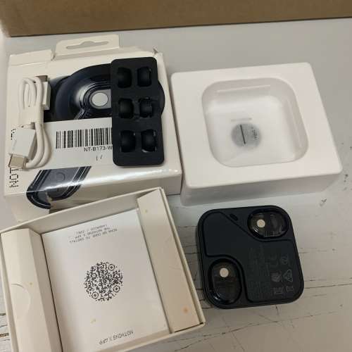 99%New Nothing Ear 3 B173 White