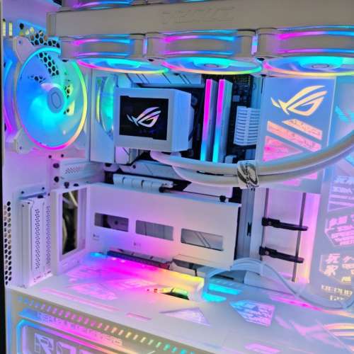 ROG 9800X3D 電競機 ROG RYUJIN III 360 ROG X670E-A  64GB RAM 990 Pro 2TB SSD 1...