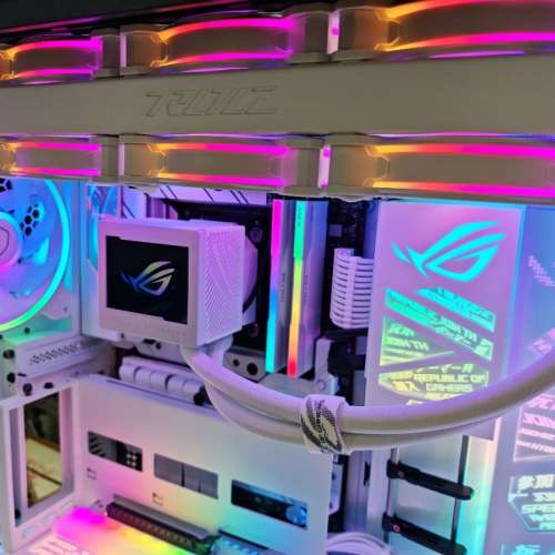 ROG 9800X3D 電競機 ROG RYUJIN III 360 ROG X670E-A  64GB RAM 990 Pro 2TB SSD 1...