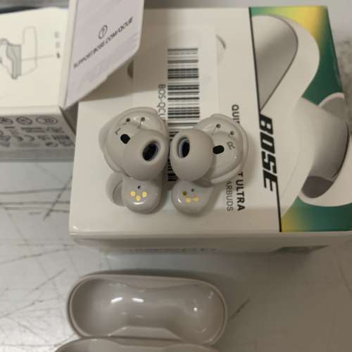 99%New Bose QuietComfort Ultra Earbuds White
