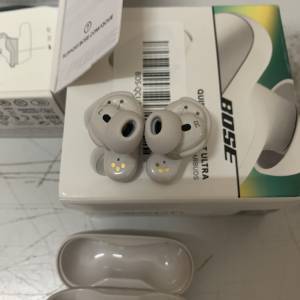 99%New Bose QuietComfort Ultra Earbuds White