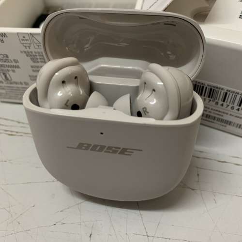 99%New Bose QuietComfort Ultra Earbuds White