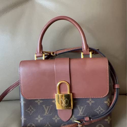 LV 手袋