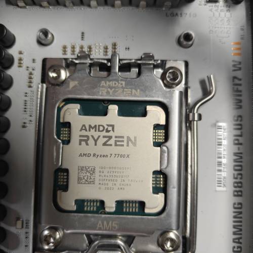 AMD RYZEN 7 7700X 8Cores 16Threads【有GPU】