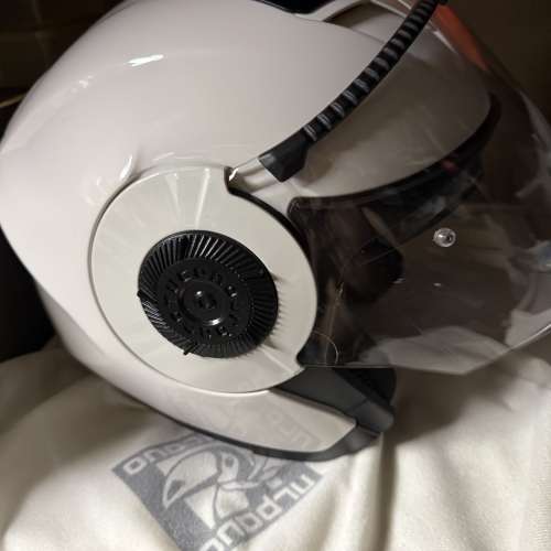 TUCANO URBANO 9.99成新 意大制頭盔