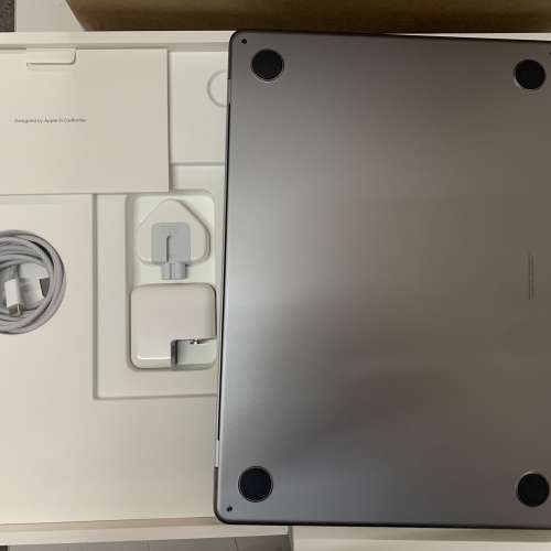 99%New MacBook Air 13.6-inch (2024 M3) 512GB (16GB RAM) MXCR3 保到9-1-2027