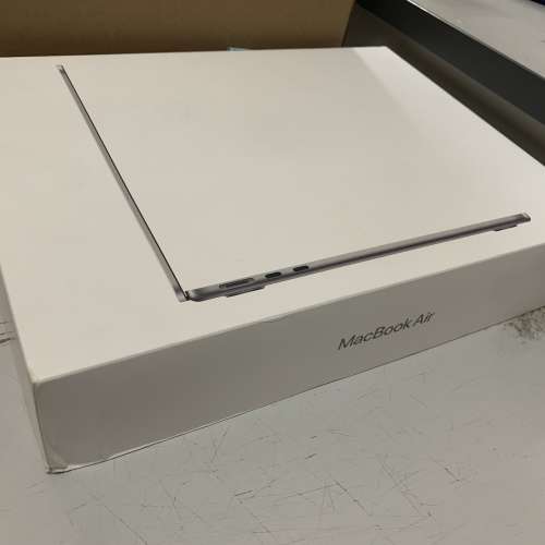 99%New MacBook Air 13.6-inch (2024 M3) 512GB (16GB RAM) MXCR3 保到9-1-2027