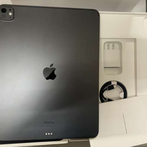 99%New US iPad Pro 13-inch M4 WiFi 256GB (2024) Space Black 保到31-1-2027
