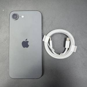 99%New iPhone 16e 256GB 黑色 香港行貨 蘋果保養到2026年4月2日 電池96% 有配件 自...