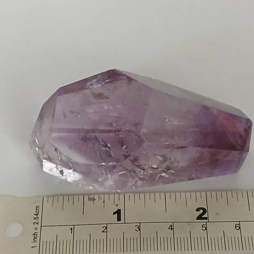 巴西水晶紫色調幽靈 原價500元現半價出售250元,歡迎出價 no.D20 .3.26