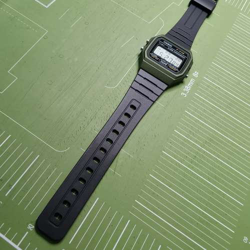 新淨日本買Casio F-91WM-3AJH 軍綠色電子錶