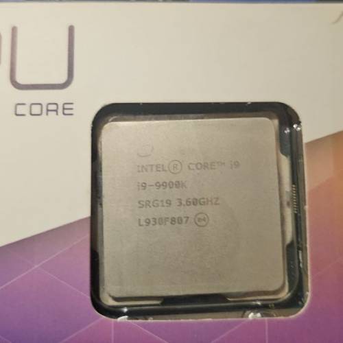 Intel i9-9900K + Z390 Aorus Master + 16GB HyperX RAM + CM 240水冷