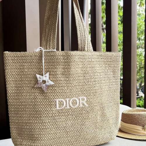 Dior Beauty VIP 贈品夏日編織刺繡系列