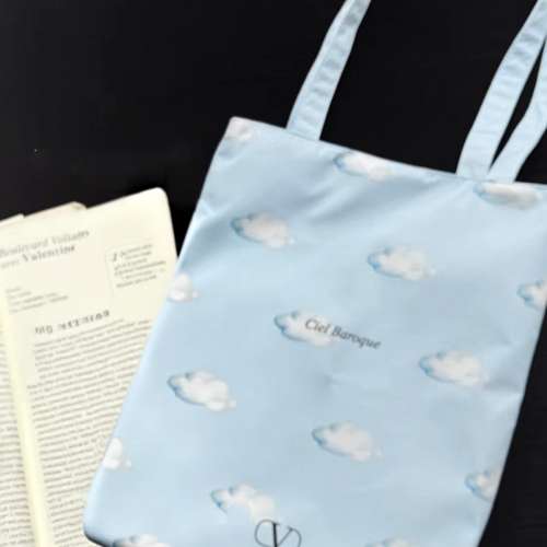 Valentino 限定雲朵☁️tote bag