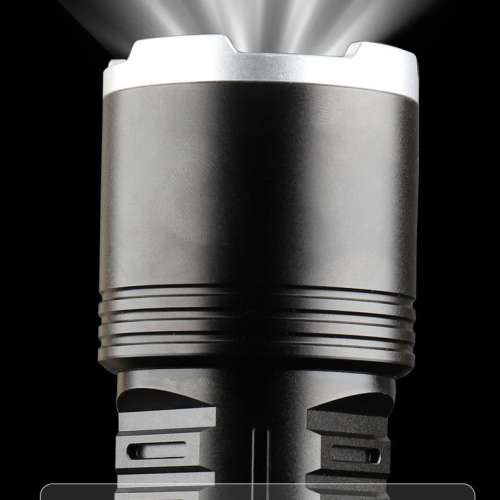 全新 1600流明 高亮手電筒 | 1000米遠射 | Type-C快充 | 伸縮調焦| 香港本地顺丰包邮