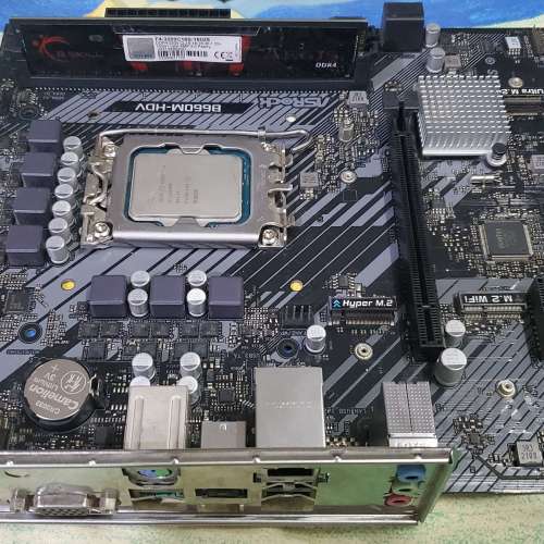 Intel Core i5-12490F cpu + ASRock B660M-HDV mATX mainboard + 16GB DDR4-3200 ram