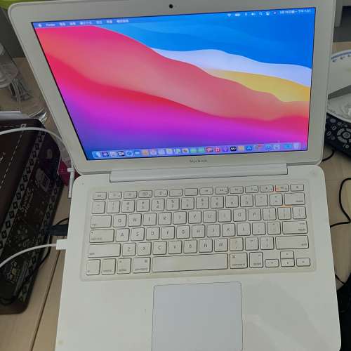 Apple 小白 MacBook 2010 白色筆記型電腦 合初玩 Mac 機, 收藏者 HK$298.00
