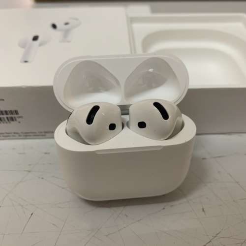 99%New Apple AirPods 4 w/ Active Noise Cancellation MXP93 保到9-2-2027