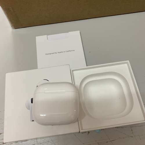 99%New Apple AirPods 4 w/ Active Noise Cancellation MXP93 保到9-2-2027
