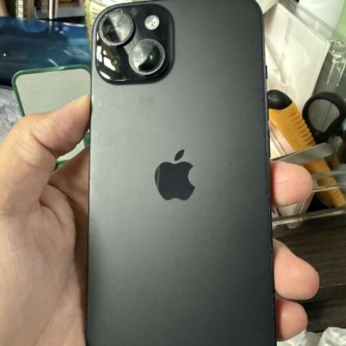 iPhone 15 128gb，港行雙卡，Apple 換原裝電，滿血復活，電池健康度100，所有功能正...