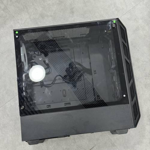 Phanteks 玻璃側透機箱+ Antec 650w火牛