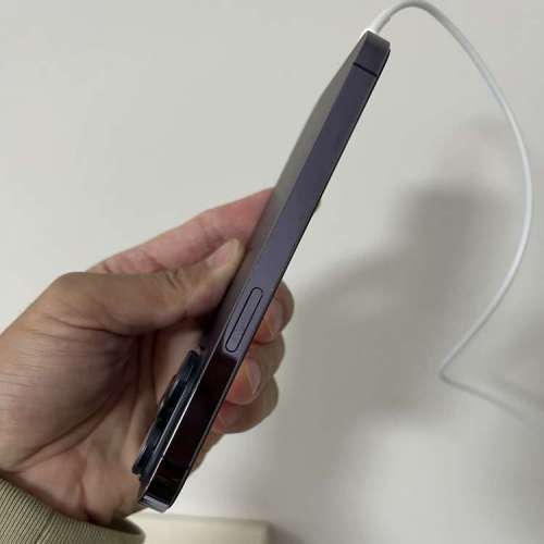 iPhone 14pro 512gb,港行雙卡極新，冇修冇拆，所有原裝，所有功能正常！