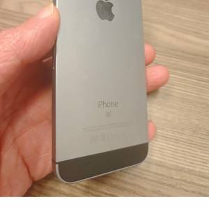iphone se Gen 1 128gb zp with box