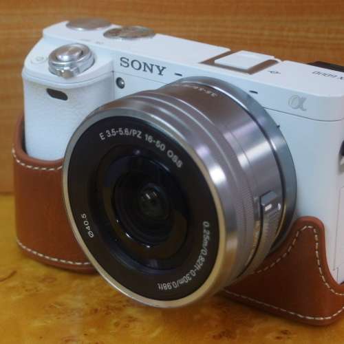 Sony NEX A6000 + AF16-50mm PZ OSS lens