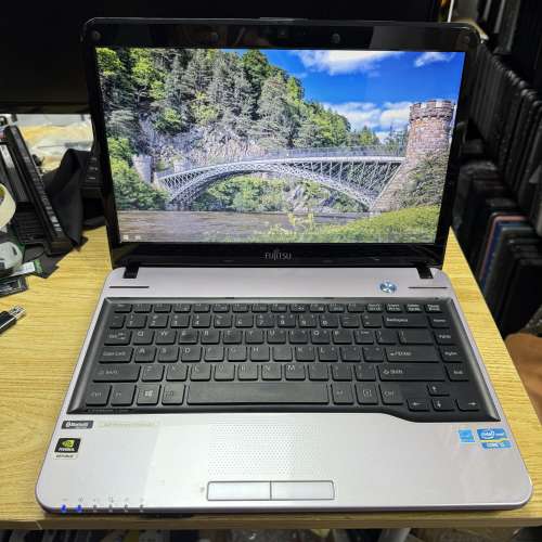 Fujitsu Lifebook LH532 (獨顯 / Core i3 | i5 / 14" 高清 / Win 11 / 永久Office ...
