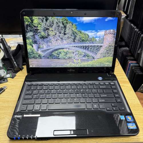 Fujitsu Lifebook LH532 (獨顯 / Core i3 | i5 / 14" 高清 / Win 11 / 永久Office ...
