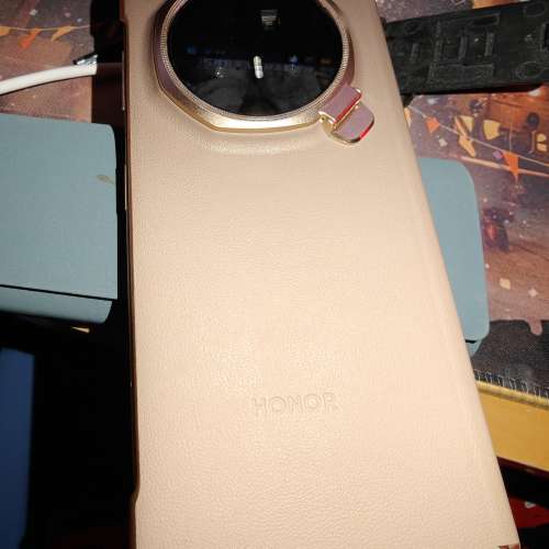 金色港行Magic V5