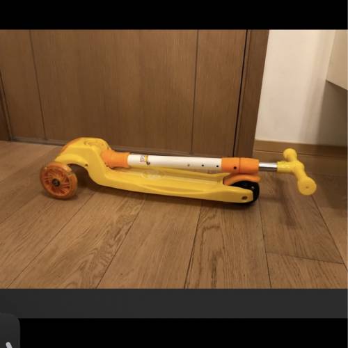 全新兒童滑板車 new scooter